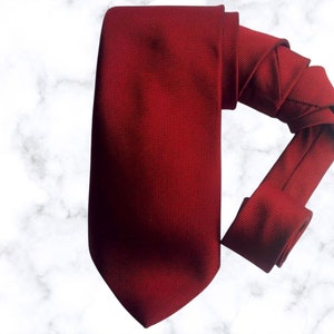 Red retro tie, FREE SHIPPING, Mens Necktie, Vintage Tie, Mens tie, Red necktie, Gift for Him, Solid necktie