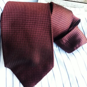 Dark red Mens accessories, Vintage lover, Vintage Mens Necktie, FREE SHIPPING, Mens tie, Vintage Mens neckties, Retro tie