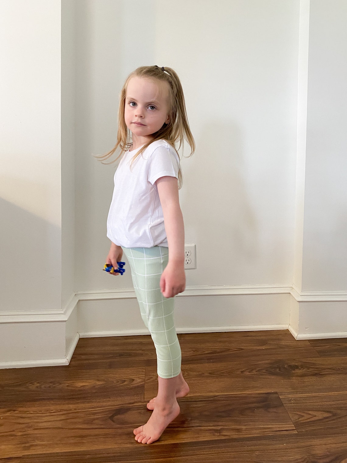 Kids Capri Leggings sewing pattern with tutorial // Sizes Etsy