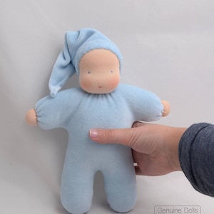 Poupée de poche Waldorf faite main : première poupée écologique