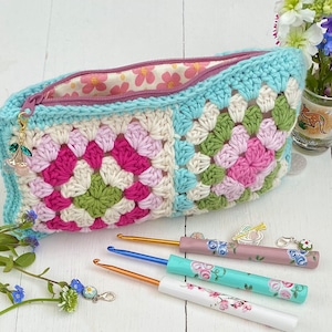 Granny Square crochet pattern, Zipper pouch, crochet bag,Notions Pouch, Purse Crochet Pattern, pdf pattern instant download, photo tutorial image 10