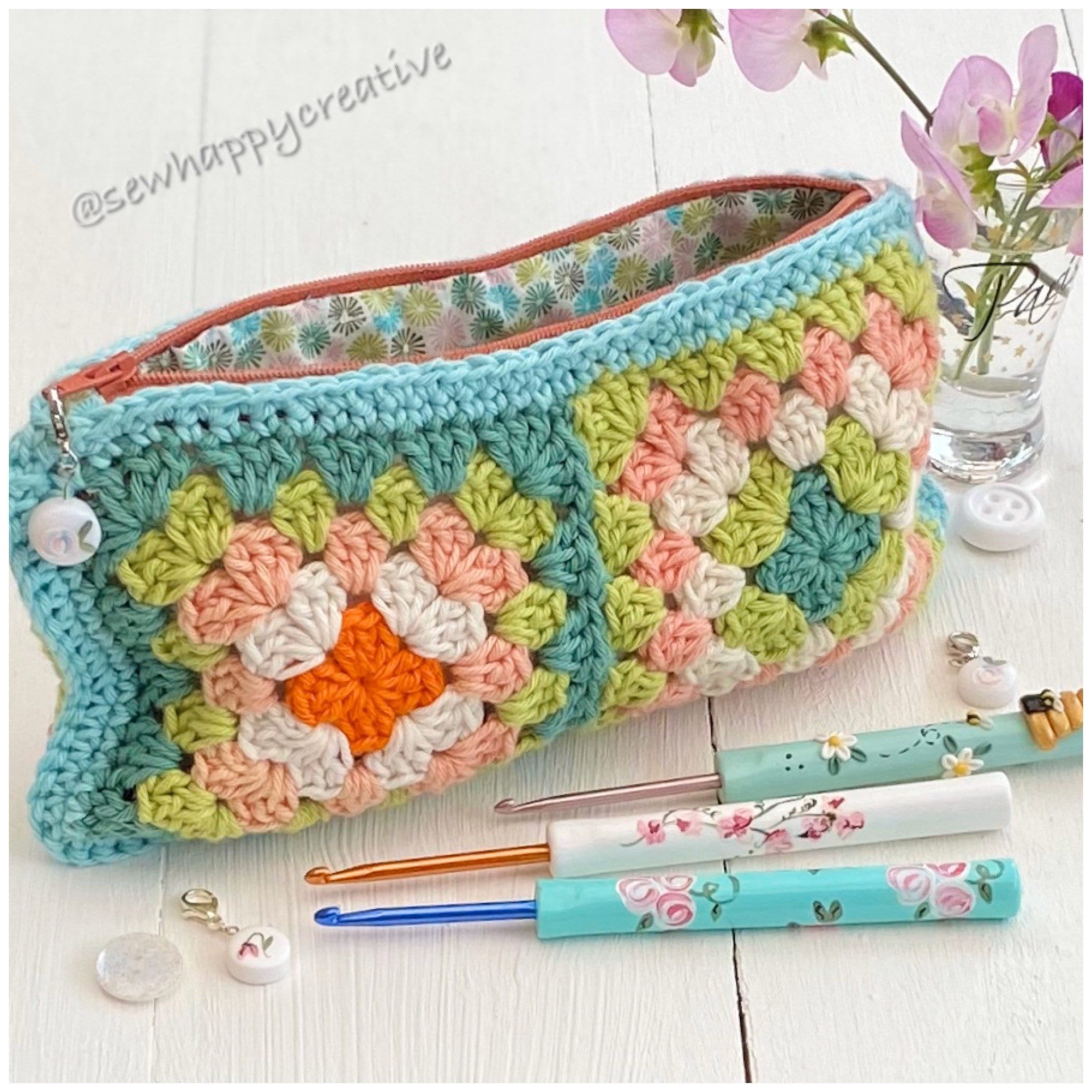 Portable Crochet Bag Small Zipper Closure with Handle Tote Gift Holder Case Yarn Flower, Size: 14cmx15cm