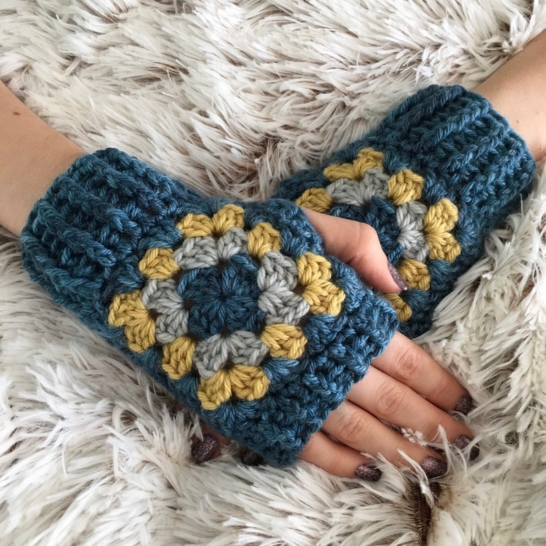 2 Granny Square Crochet Patterns, Wrist Warmers Pattern, Crochet Cowl Pattern, Mitten Pattern,Instant Download PDF, Crochet photo Tutorial. image 10