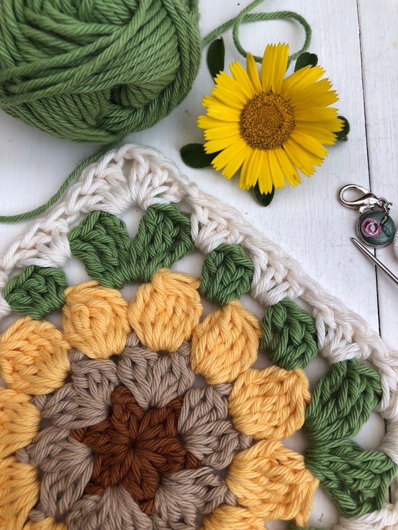 Sunflower Granny Square Crochet Pattern Motif for Blankets Etsy UK