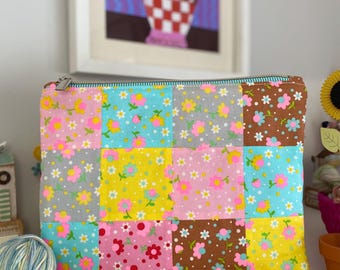 Patchwork Zipper Pouch, Crochet Project Bag, Craft Makeup Bag, 70s Vibe Fabrics, knitting, SewHappyCreative