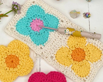 Crochet Pattern, Granny Square, Blooming Granny Square Pattern, pdf pattern instant download, photo tutorial, digital SewHappyCreative