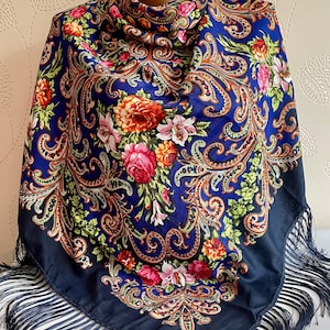 Ukrainian Traditional Shawl Hustka Boho Russian Wool Big Wrap Platok Babushka Foulard Floral Pavlovo Posad Gift For Her