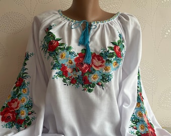 Ukraine Ukrainian Vyshyvanka Embroidered Blouse Shirt White Flower Traditional Folk Peasant Ethno