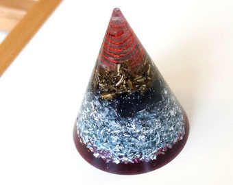 Orgone cone pyramid, "Positive orgone energy resin creation",  sustainable epoxy resin