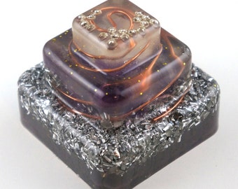 Orgone maya pyramid, 