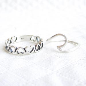 Pair of Sterling Silver Vintage Rings - Modernist Wave & Band of Hearts - Hallmarked - NY Estate Jewelry