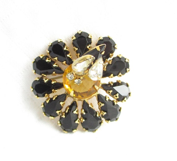 Schreiner Flower & Bee Rhinestone Vintage Trembler