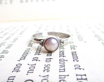 Anillo Art Déco vintage de plata de ley y perla auténtica - Talla 8 (EE. UU.) - Con sello distintivo - Joyas patrimoniales de Nueva York