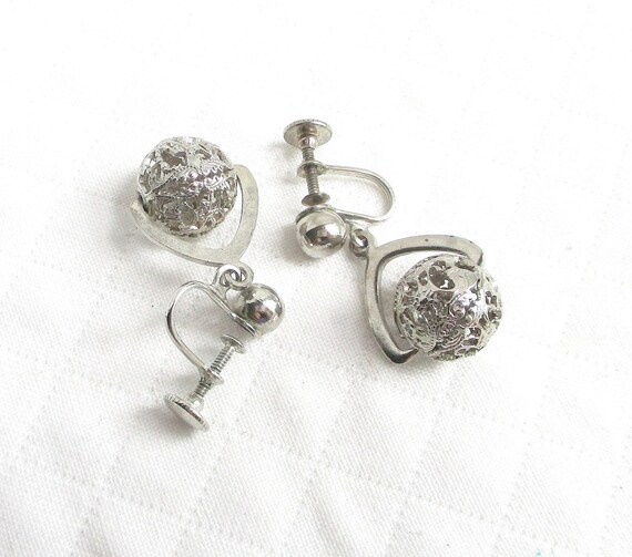 Dangling Silver Metal Filigree Ball Vintage Screw… - image 5