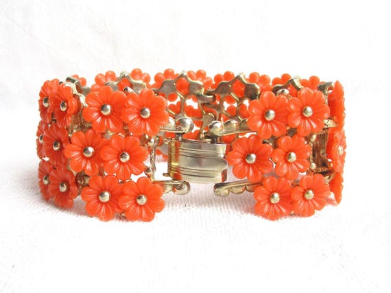 Coro "Blithe Blossoms"  Orange Lucite Cluster Flo… - image 7