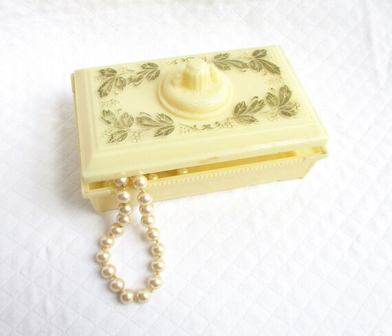 Vintage Celluloid Stamped Raised Top Lip Jewelry Box Lip Vintage Jewelry Box, Vanity Top Jewelry Box