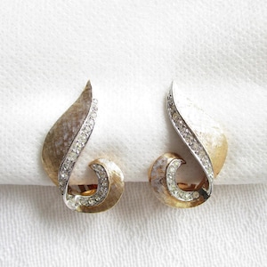 Boucher 6818 Gold and Rhinestone Vintage Clip Earrings - Designer Signed & Numbered with Original Hang Tag - NY Estate Jewelry