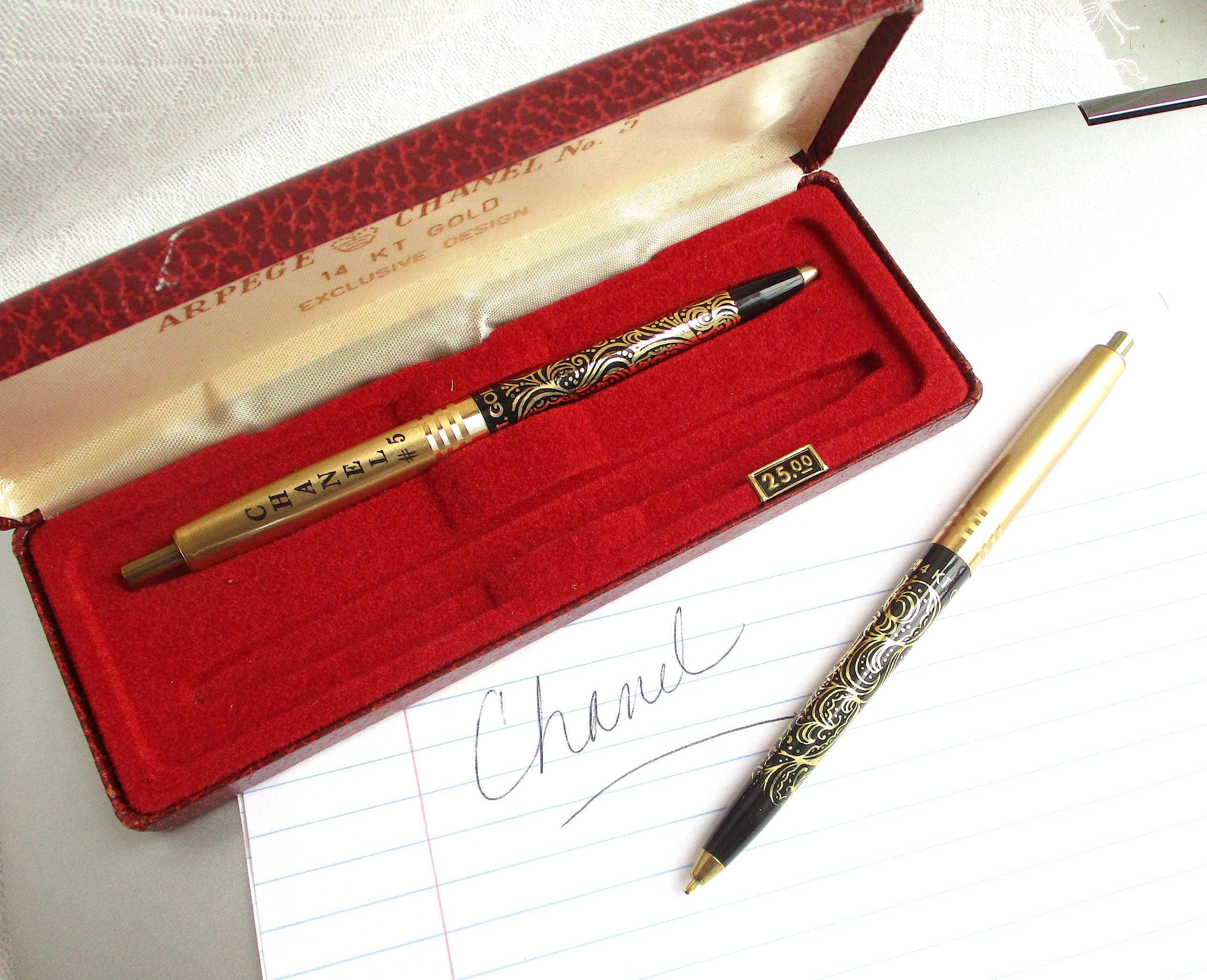 CHANELの5番　ボールペン シャネルノベルティ シャネルボールペン美品