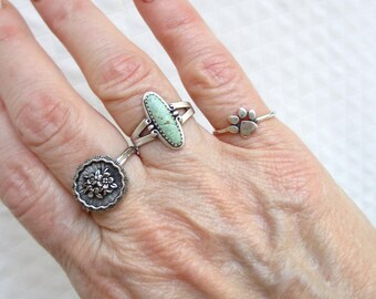 Vintage trio van gemarkeerde ringen - Sterling & Sarah Coventry - Amerikaanse maat 6 1/4, 7 en verstelbaar - NY Estate Jewelry Lot