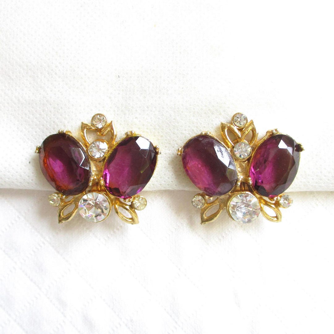 Anciennes boucles d'oreilles clips demi perle de verre nacrée bijou