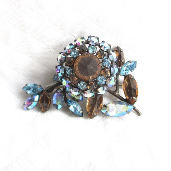 Schreiner New York Vintage Trembler Flower Brooch - Designer