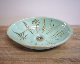 Large oval washbasin, "meadow flowers", handmade pottery, 48,5 x 36 x 12cm, mint coloured glaze