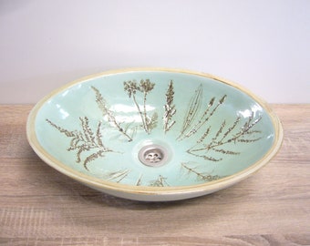 Grosses ovales Waschbecken, handgemachte Keramik, patinierte "Wiesenblumen", ca. 48,5 x 35,7 x 12 cm, hellgrüner glänzender Glasur