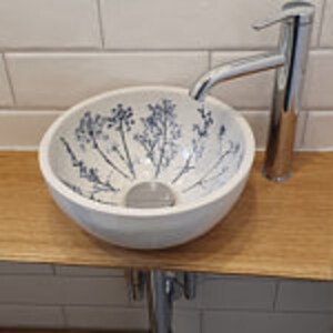 Small hand washbasin, handmade ceramics, lavender branches, blue patinated, white glazed, approx. 27.5x13cm image 8