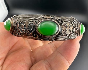 Vintage Tibetan Silver Jade Bangle – Handcrafted Filigree Bracelet
