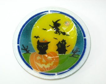 Peggy Karr BOO Halloween 8.5" Decorator Bowl Fused Art Glass: Witch, Haunted House, Black Cat & Pumpkin Vintage 2002 MINT