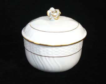 Azucarero de porcelana blanca Herend Hungary GOLDEN EDGE con tapa con remate rosa - Vintage n.° 1462/HDE Perfecto