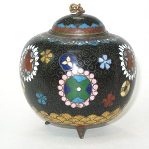 Antique Meiji Japanese Cloisonne Enamel & Goldstone Koro / Small Ginger Jar Tea Caddy Tripod Feet