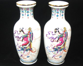 Par de jarrones de porcelana china pintados a mano de 25 cm (10 pulgadas) con la figura de la diosa Chang'e, diosa de la luna y la inmortalidad.