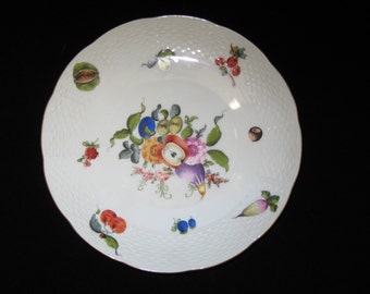 Herend Hungary FRUITS & FLOWERS Scalloped 7-7/8&quot; Coupe Dessert Plate Rare 510/ BFR 92 - Vintage 1st Quality