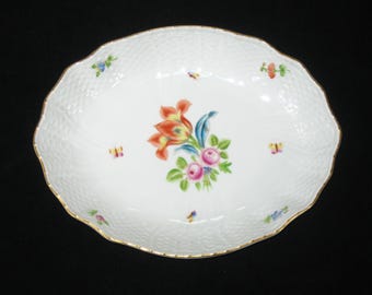 Fuente ovalada Herend Hungary 'KITTY' KY de 22,2 cm x 17,1 cm (8-3/4" x 6-3/4") n.° 1212; cuenco bajo con forma de tulipán naranja pintado a mano, primera calidad, excelente estado.