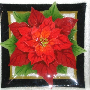 Peggy Karr Fused Glass POINSETTIA 10&quot; Square Christmas Winter Decorator Plate Signed