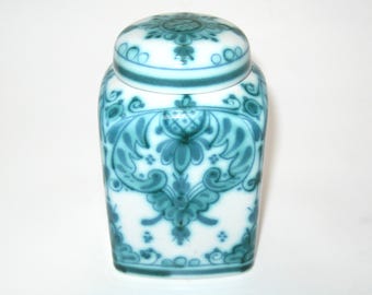 De Porceleyne Fles Royal Delft Delvert Green 4.75" Square Jar Vintage 1971; Rare Tea Caddy Small Chip on Lid