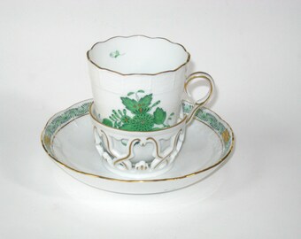 Juego de taza y platillo Trembleuse de Herend Hungary CHINESE BOUQUET Verde 713/AV; Porcelana vintage pintada a mano de primera calidad.