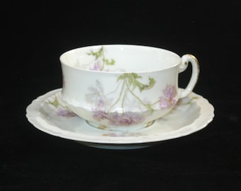 Theodore Haviland Limoges Porcelain Teacup Cup & Saucer Set Handpainted Flowers w / Gilding Antique Early 1900's -Please Read