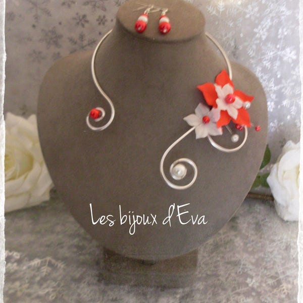 ras de cou aluminium argent avec fleurs de soie rouge et blanche et boucles d'oreilles