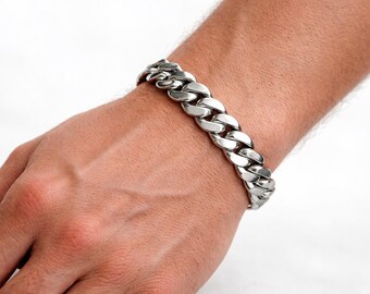 ThommyThaiJewelry　キューバンカーブチェーンリンク 925 il_340x270.7714074324_4f0g.jpg