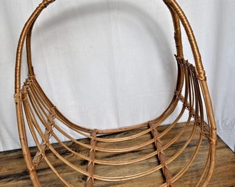 Vintage BOHO Wicker Rattan Magazine Rack Holder 1970s Retro Home Decor 20" Tall