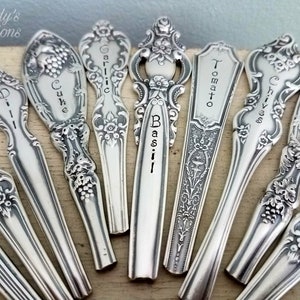 Custom-Plant-Herb-Cheese-Markers-Rustic-Garden-Decor-Spreader-Server-Stamped-Engraved-Personalized-Silver-Vintage-Flatware-Gift-Props-Set
