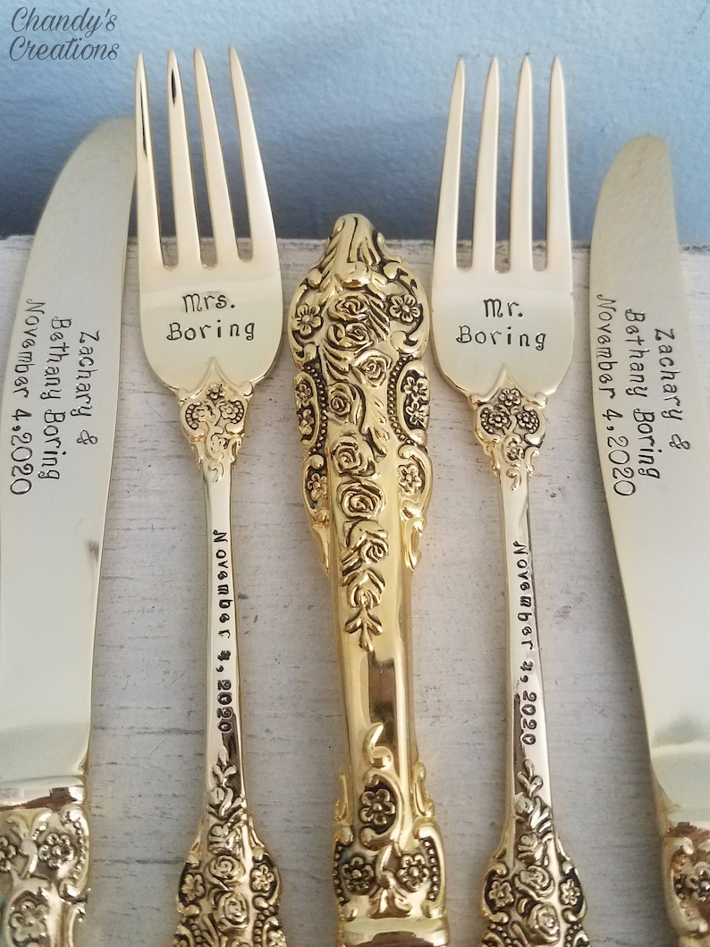 Wedding Dinner Set-Cake-Forks-Knives-Anniversary-Custom-Stamped-Bride-Groom-Gift-Accessories-Personalized-Matching-Gold-Date-Mr. and Mrs. 2Sml Forks& 2 Knives