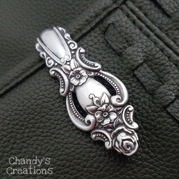 Purse Charm-Purse Hook-Key Finder-Organizer- Keychain-Key-Ring-Custom-Ornate-Empress-Silver-Vintage-Antique-Recycled-Unique-Hook-Pocket Book