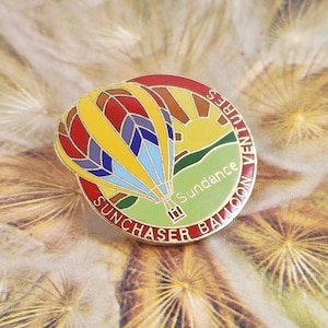 Vintage Sundance Sunchaser Balloon Ventures Hot Air Balloon Sunrise Enamel Jacket Lapel Pin