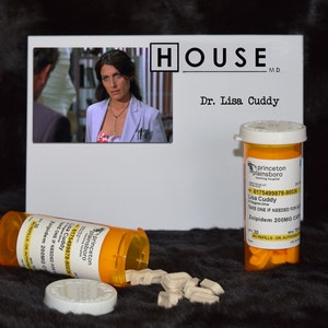 TV Show House MD Screen Accurate Replica &quot;Lisa Cuddy&quot; Candy Prop Bottle