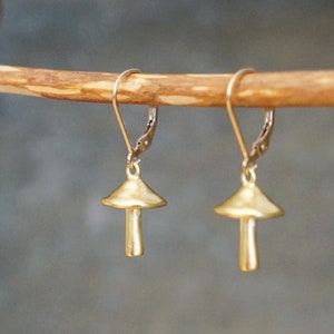 Gold Mushroom Leverback Earrings, Realistic 3D Mushrooms on Hypoallergenic 14k Gold Filled Lever Backs, Golden Toadstool Earrings