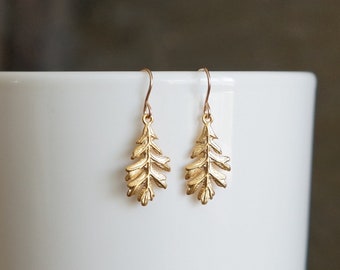 Dainty Oak Leaf Earrings in Gold // Matte Gold Realistic Leaf Earrings • Hypoallergenic 14k Gold Filled Earwires • Leaf Drop Earrings