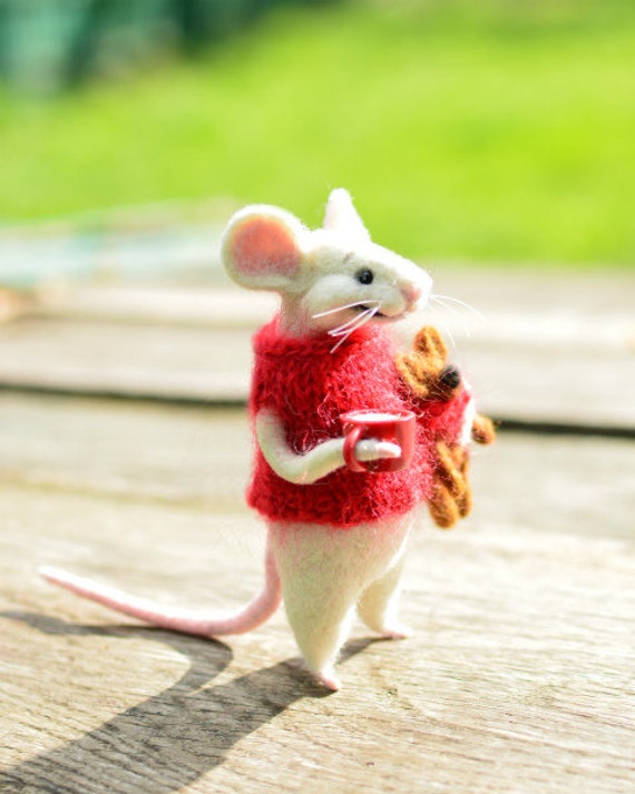 Needle Felted Mouse Miniature Animal Felt Mouse White Mouse Felted Mice  Waldorf Animal Toy Cute Felt Mouse 